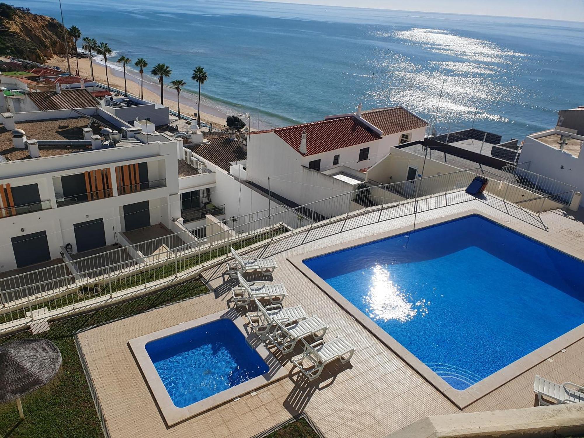 Magnifique Duplex Avec Piscine En Bord De Mer Apartman Olhos de Agua  Kültér fotó